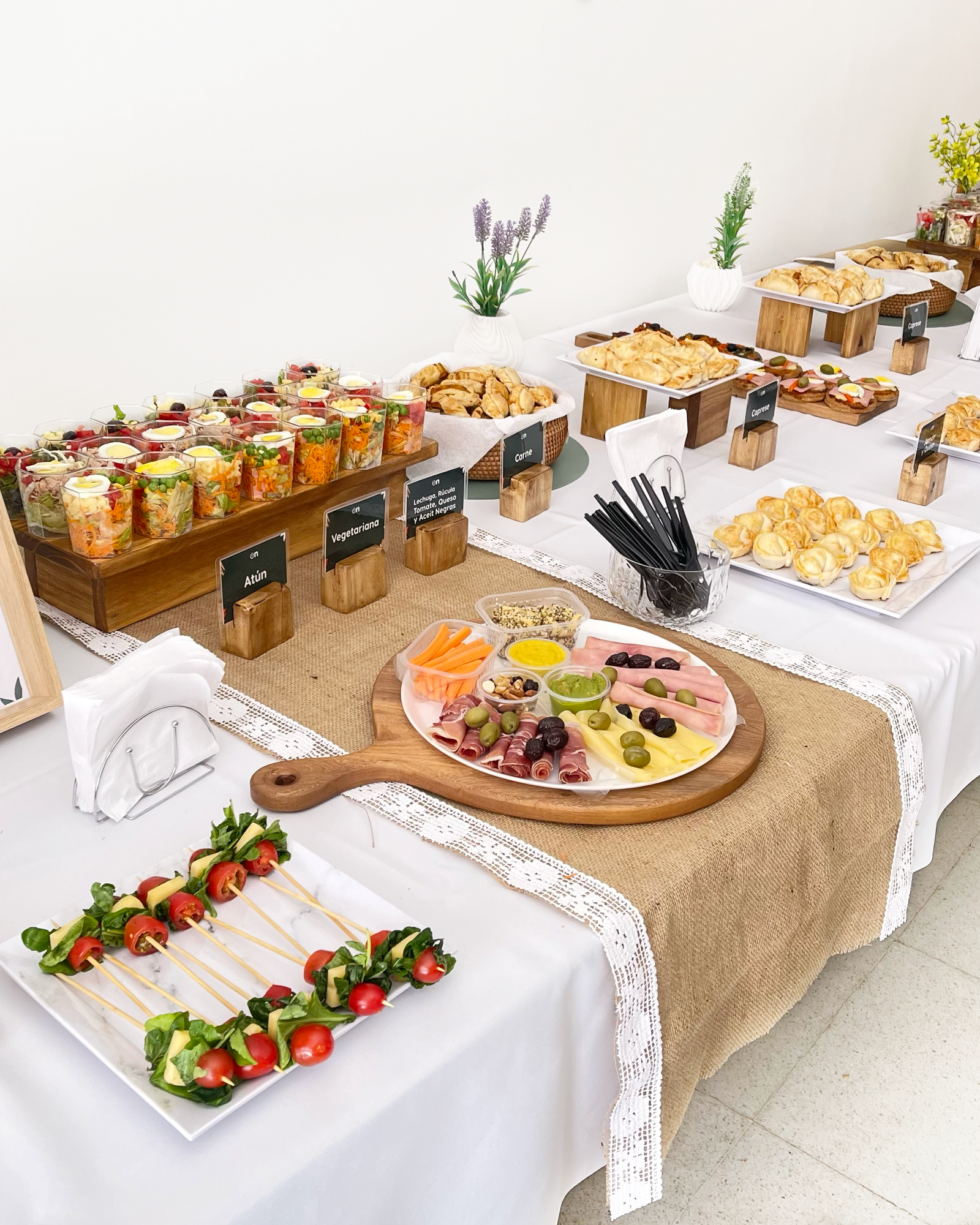 Mesa de catering saludable de Onnutrive